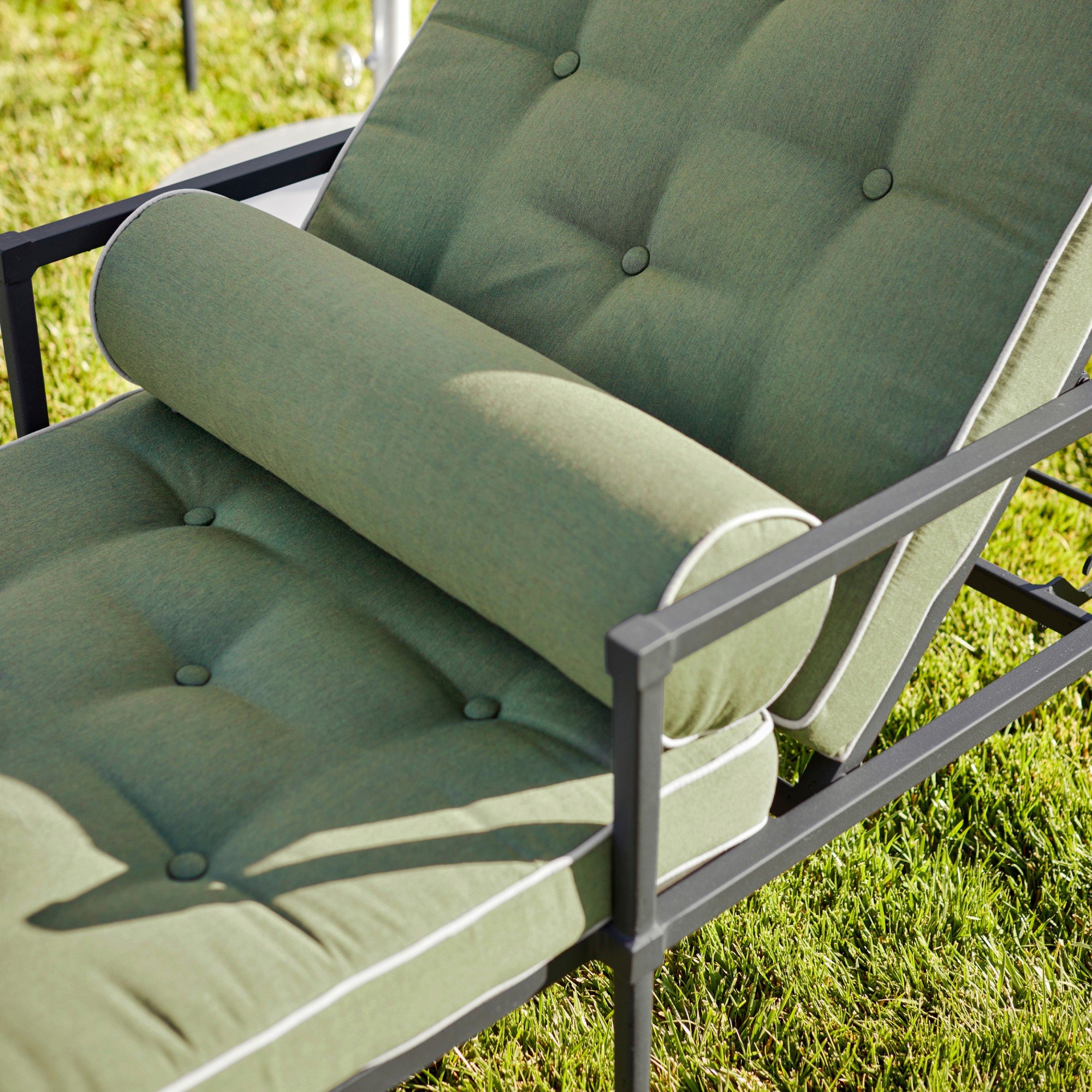 Bridgehampton Outdoor Chaise