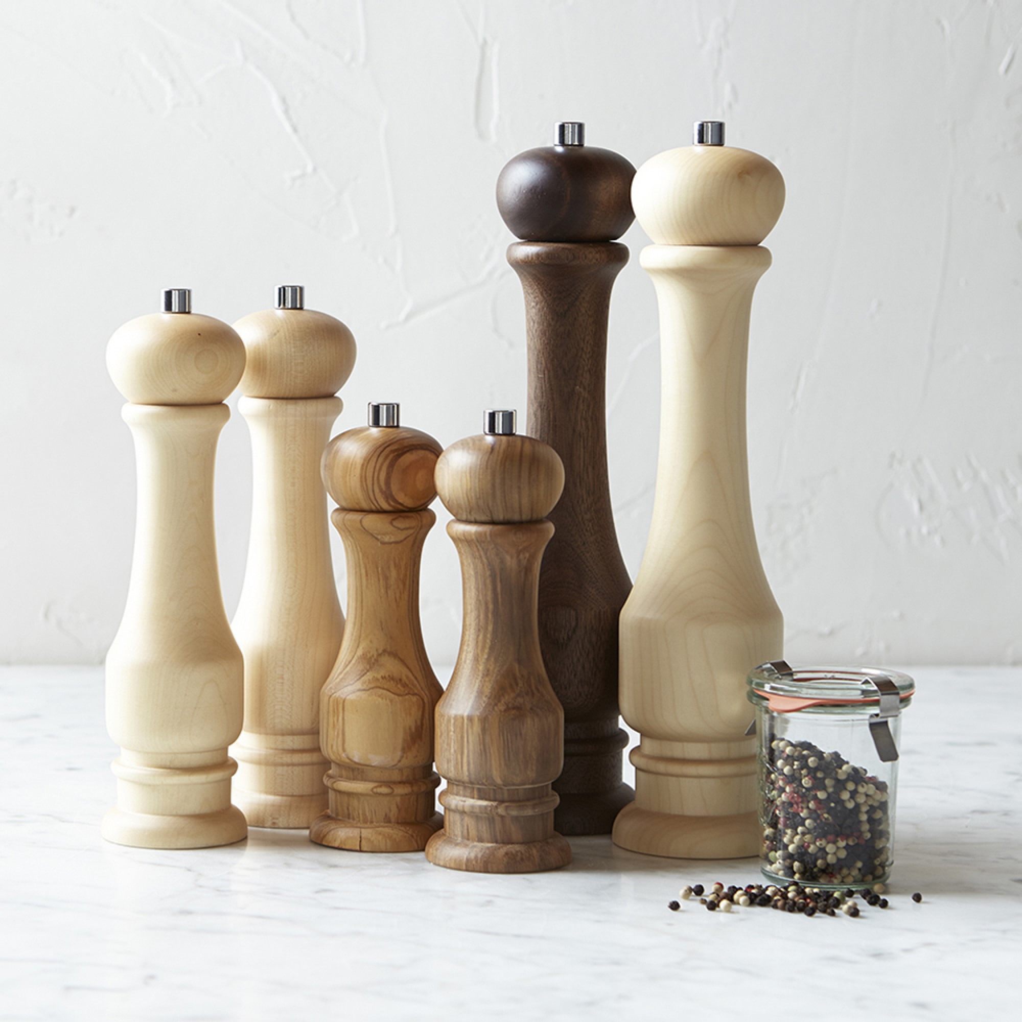 Williams Sonoma Traditional Olivewood Salt & Pepper Mills