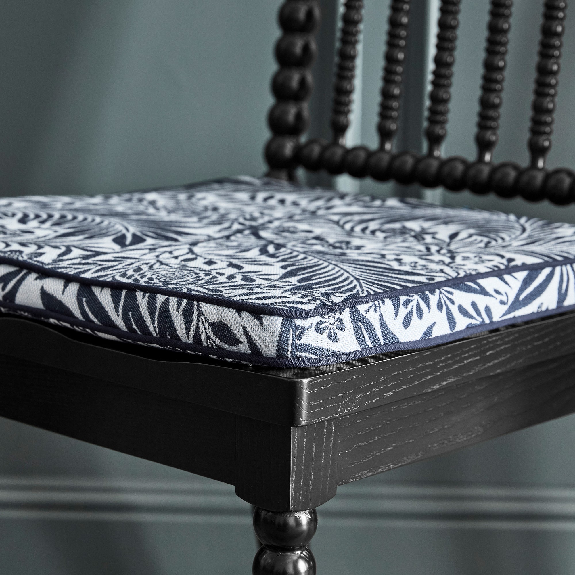 Spindle Dining Side Chair Cushion