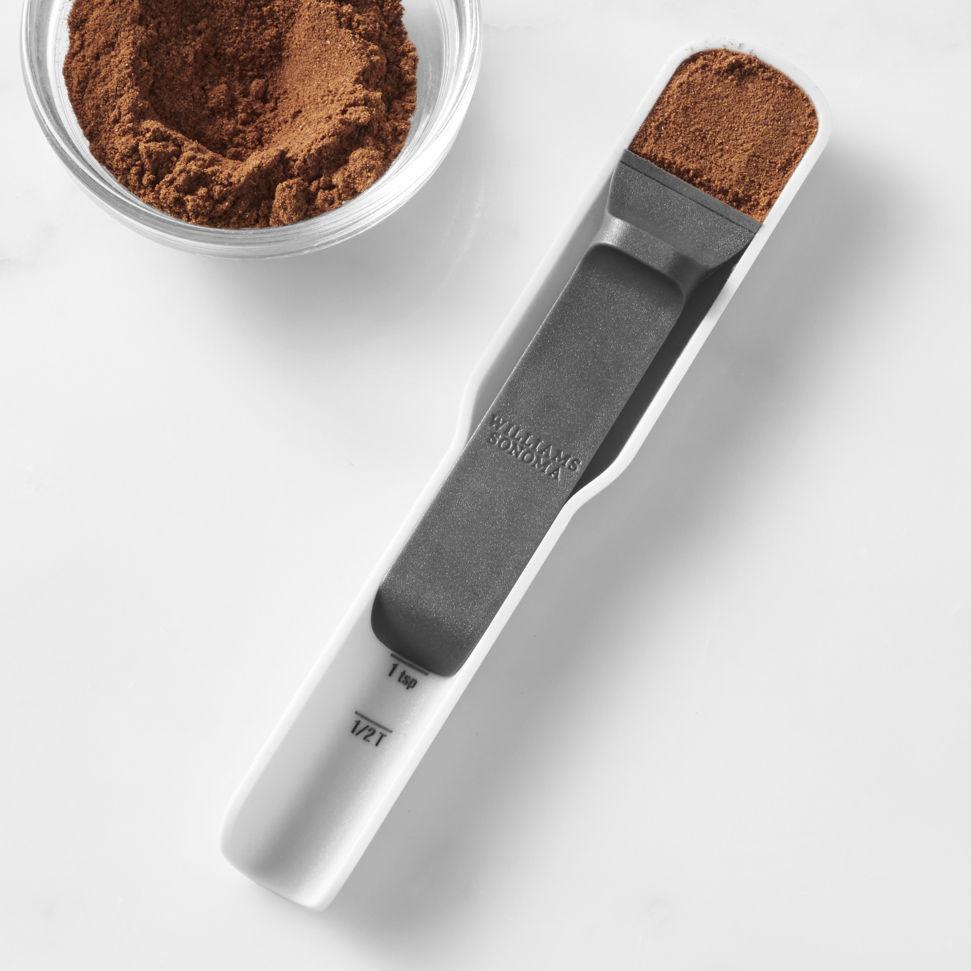 Williams Sonoma Adjustable Measuring Cups and Spoons