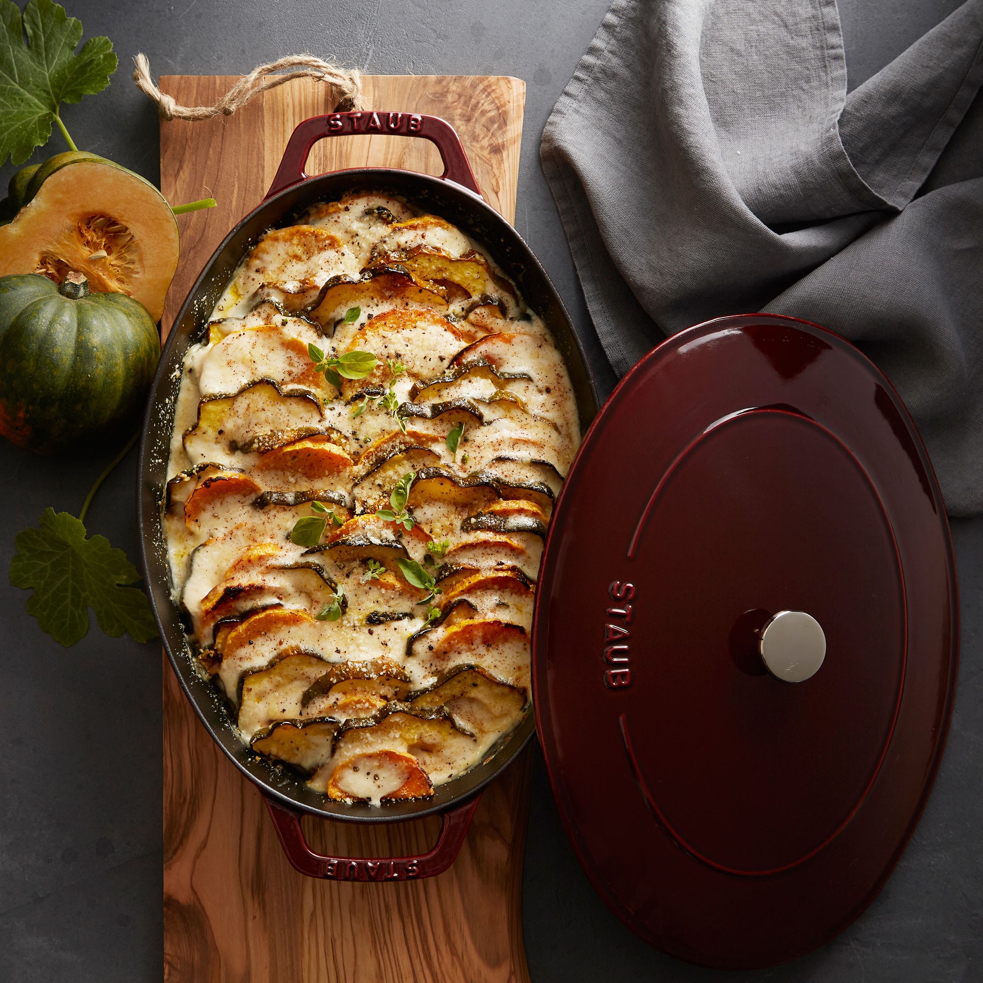 Staub Enameled Cast Iron Oval Gratin with Lid, 2 1/4 Qt.