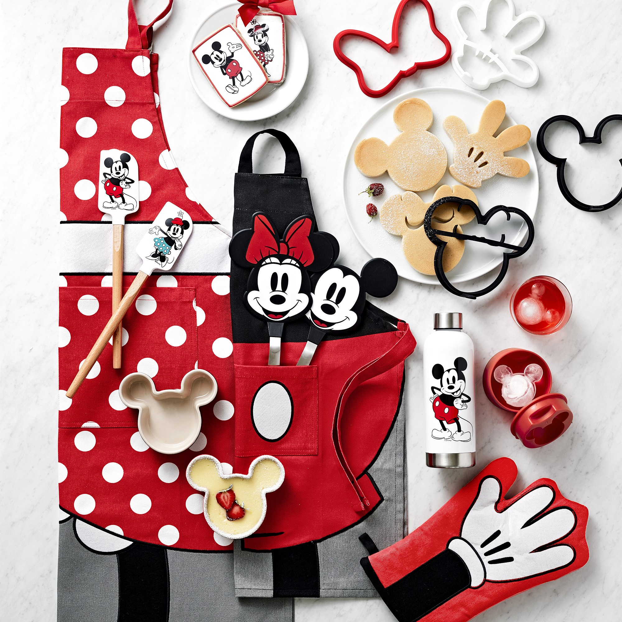 Mickey Oven Mitts, Set of 2