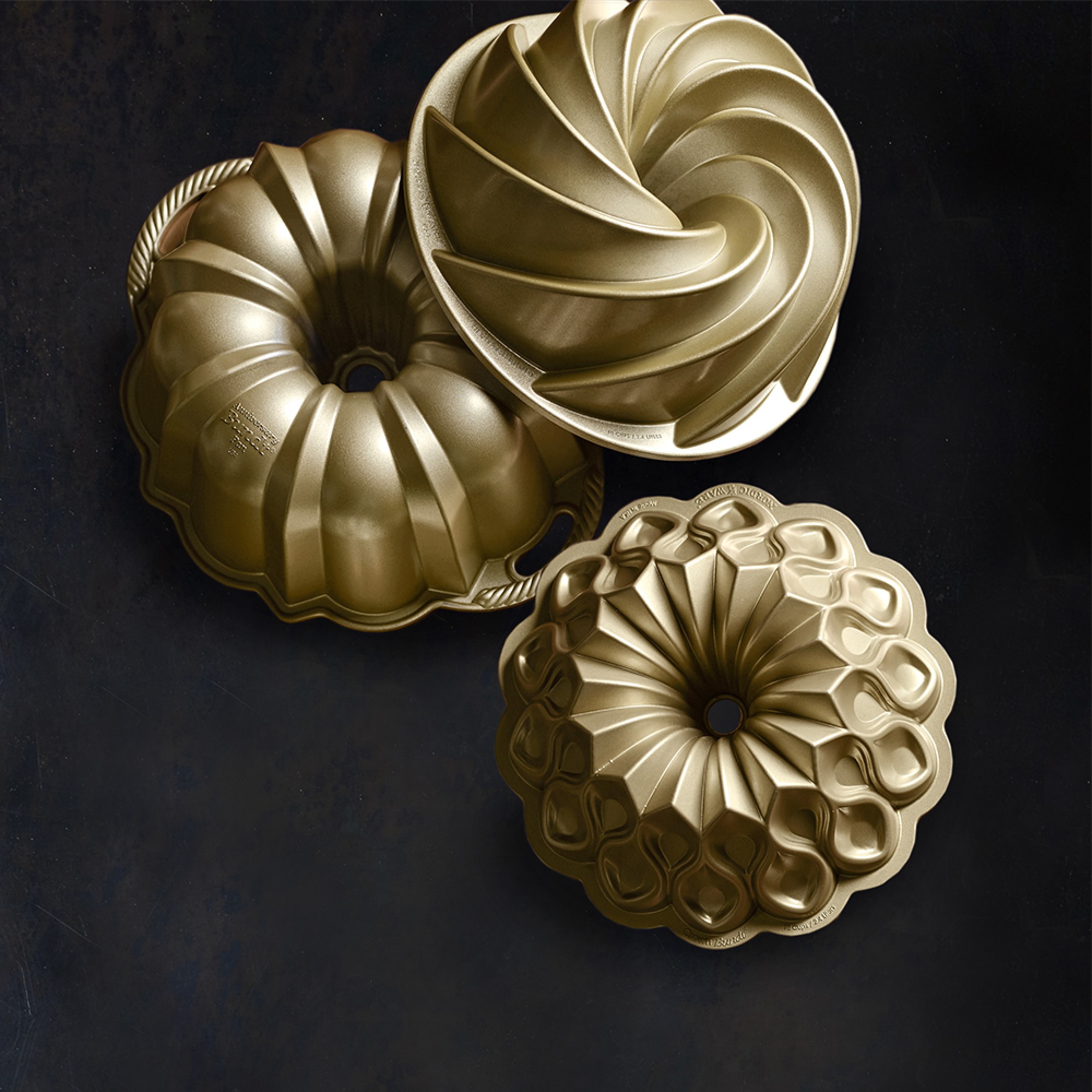 Nordic Ware Nonstick Cast Aluminum 70th Anniversary Crown Bundt® Pan