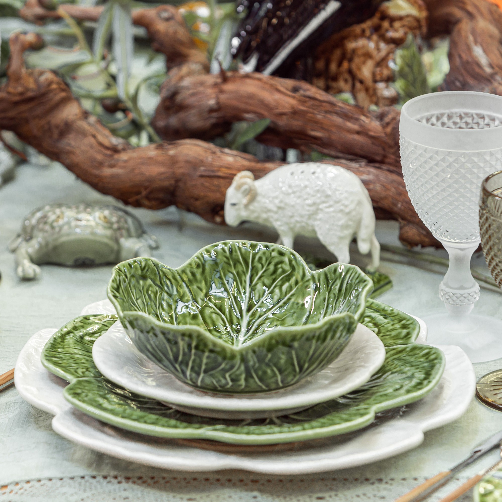 Bordallo Pinheiro Cabbage Dinner Plates