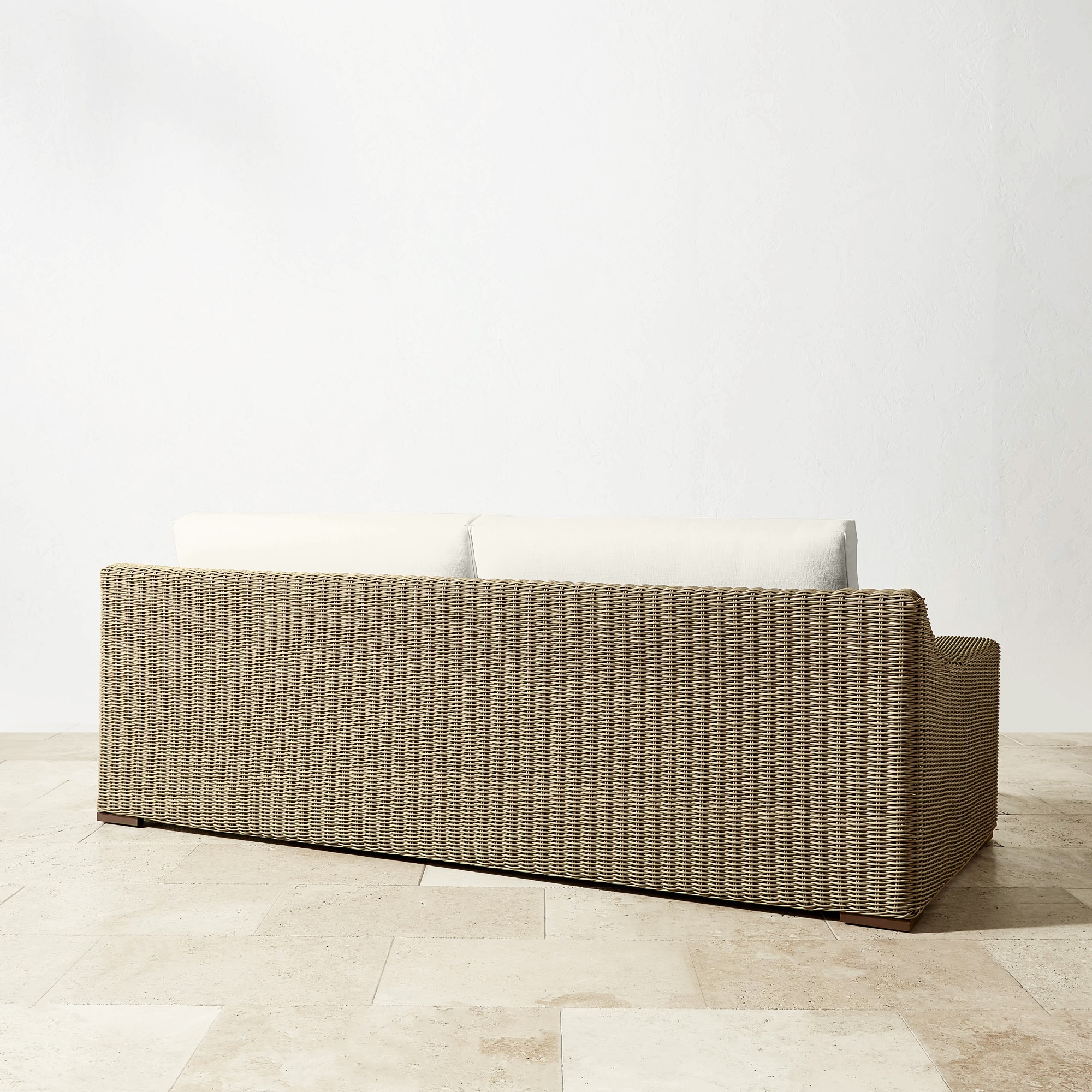 San Clemente Outdoor Sofa (90.5