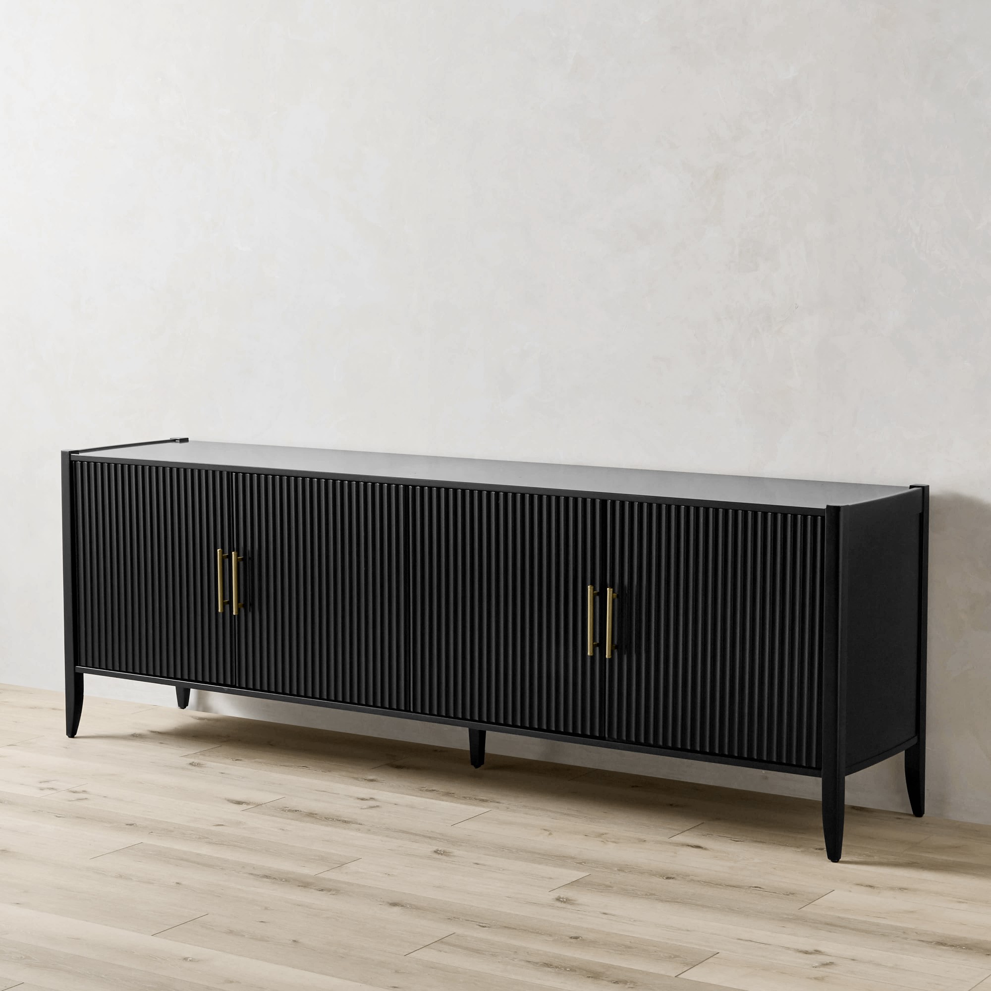 Lewis Media Console (51