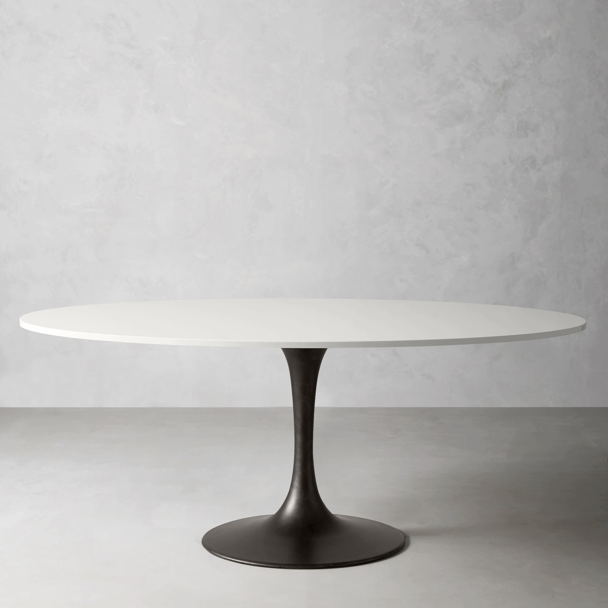 Tulip Oval Pedestal Dining Table (70