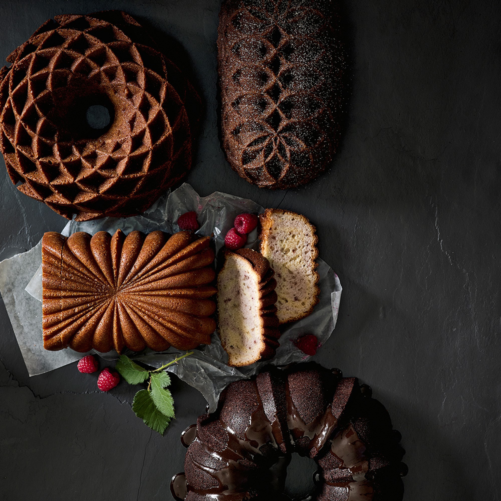 Nordic Ware Nonstick Cast Aluminum Anniversary Loaf Pan