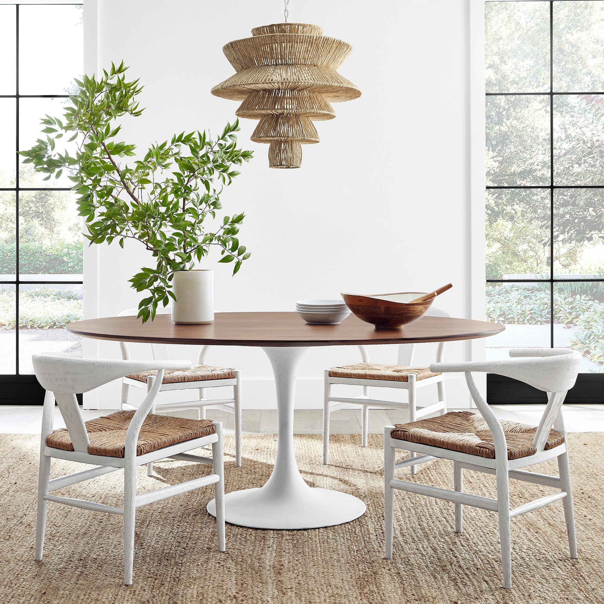 Tulip Oval Pedestal Dining Table (70