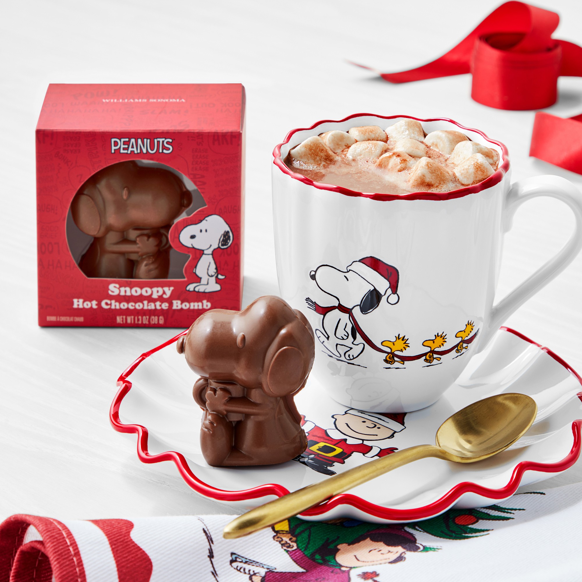 PEANUTS™ x Williams Sonoma Snoopy Hot Chocolate Bomb