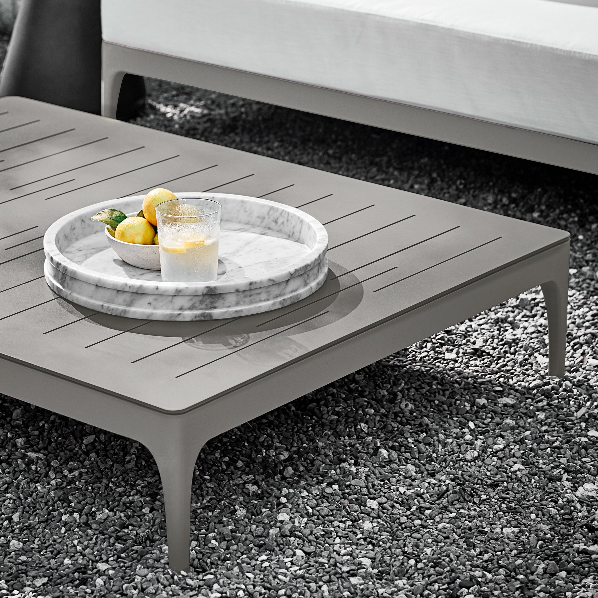 Palisades Outdoor Rectangular Coffee Table (47.5