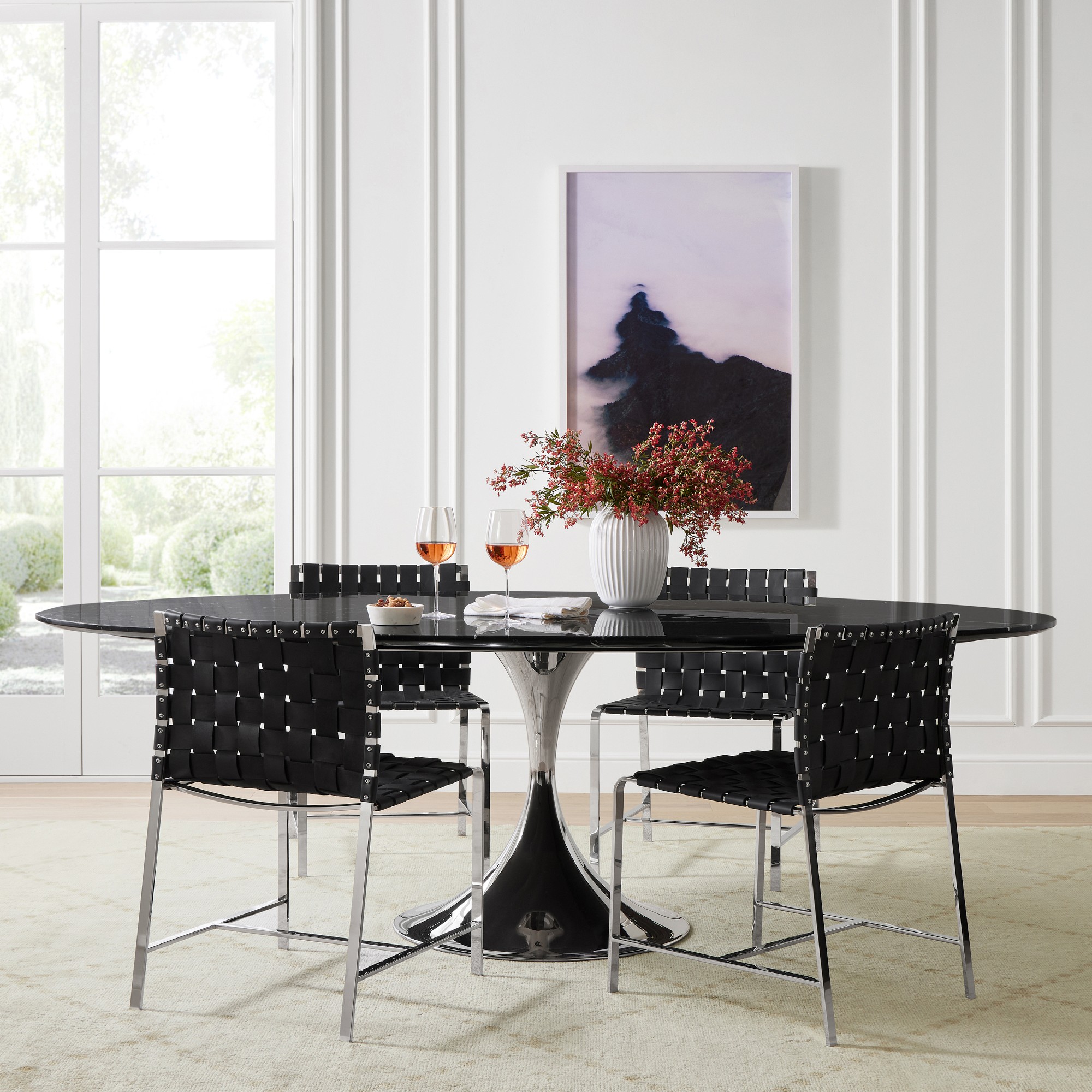 Tulip Oval Pedestal Dining Table (70