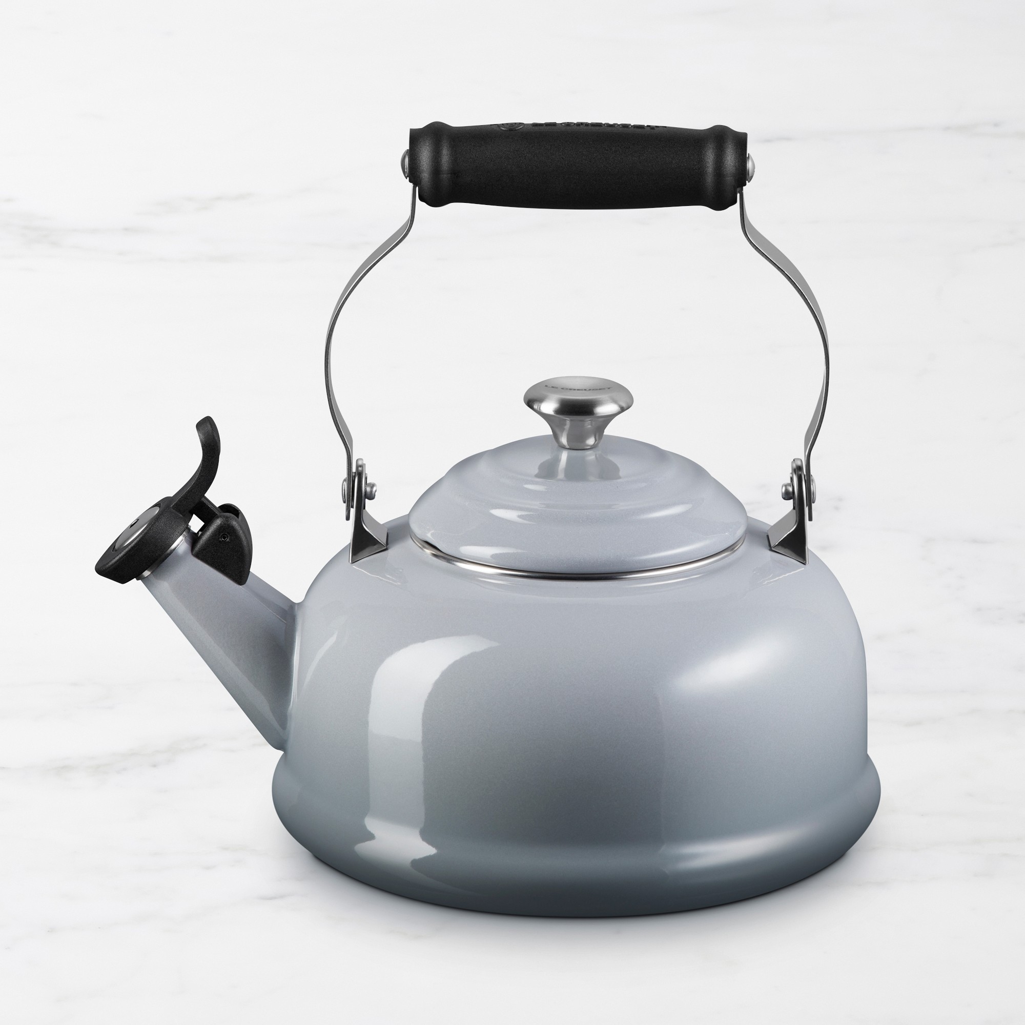 Le Creuset Classic Whistling Tea Kettle