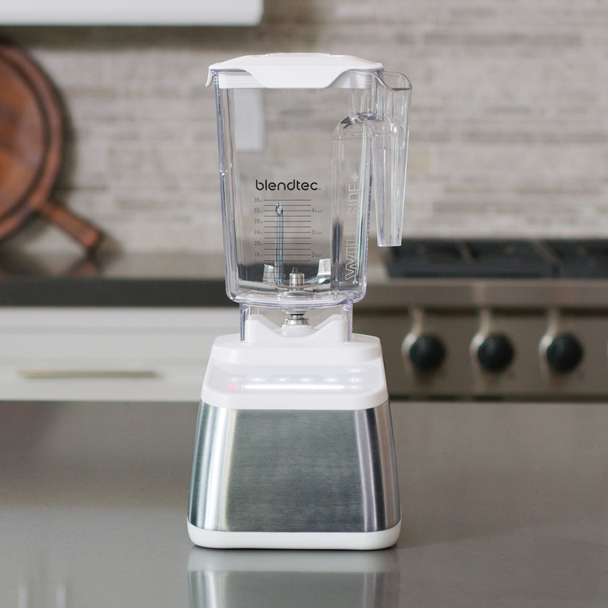 Blendtec Designer 650 Blender