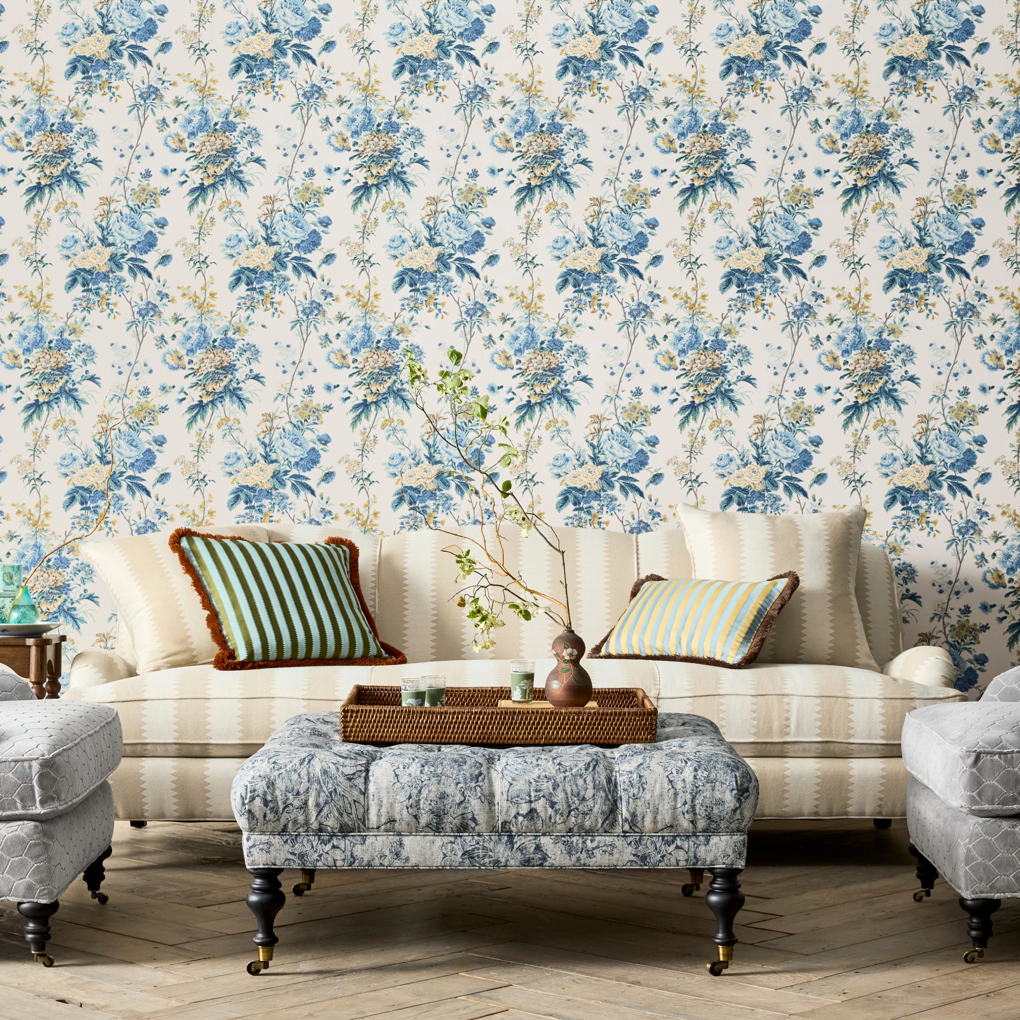 Sanderson x Giles Deacon Lakeland Paradis Wallpaper