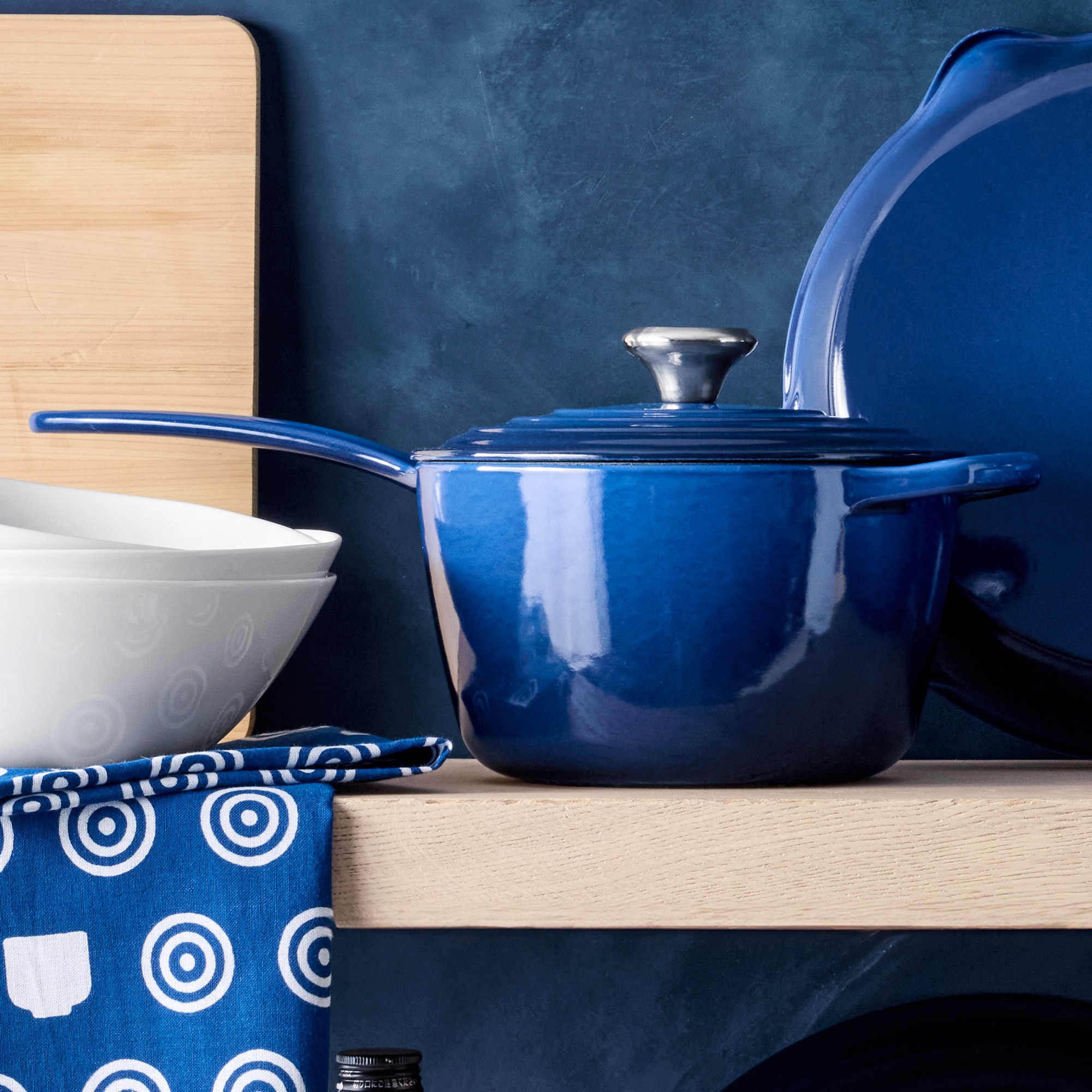 Le Creuset Signature Enameled Cast Iron Saucepan