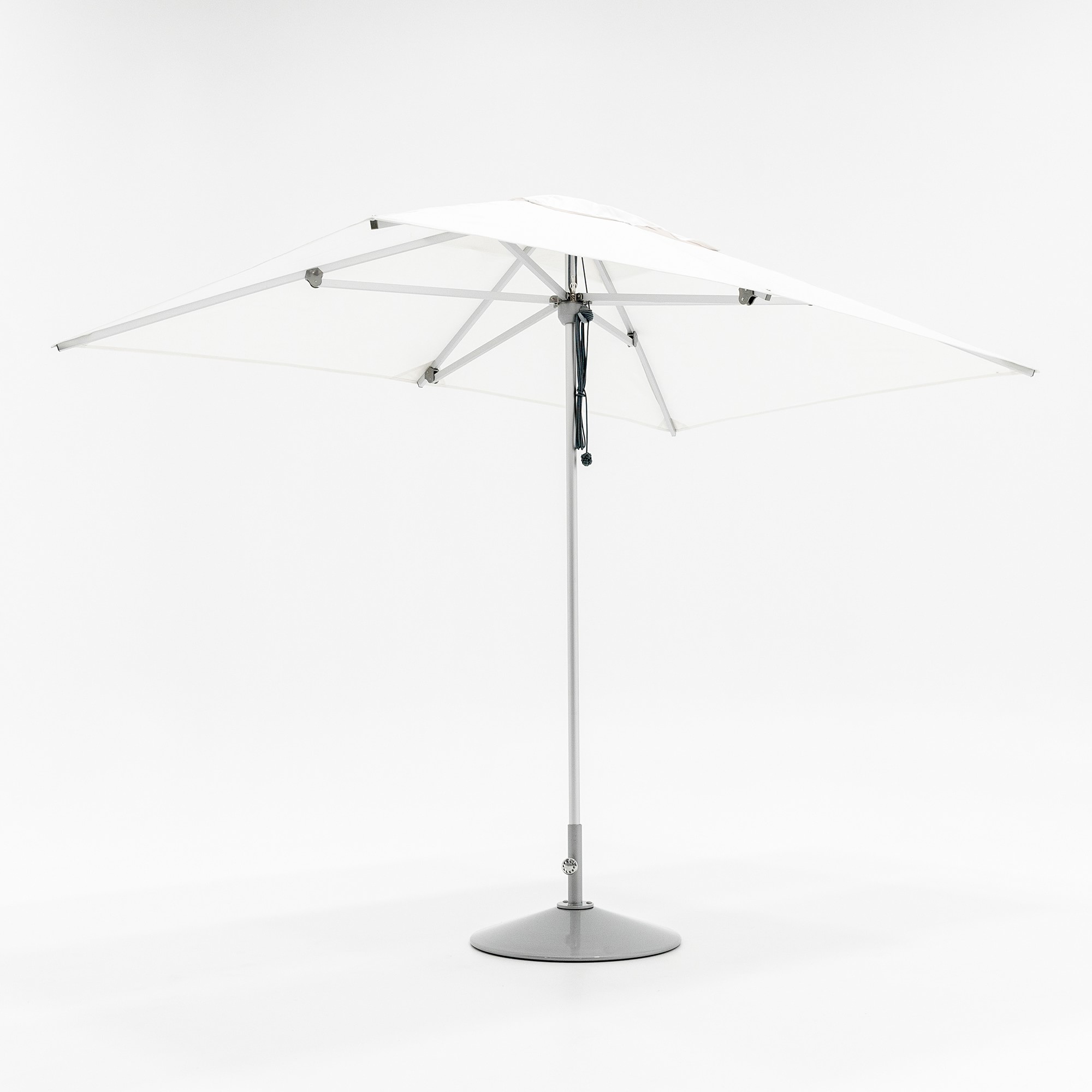 7.5'-11.5' Performance Center Post Umbrella