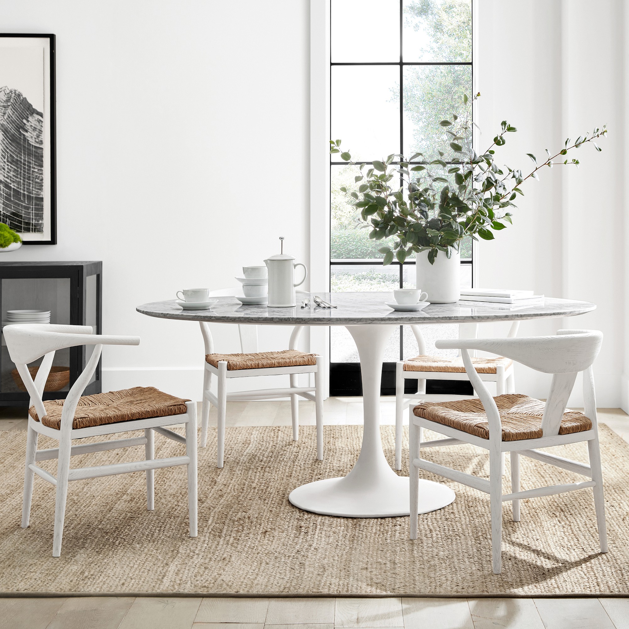 Tulip Oval Pedestal Dining Table (70