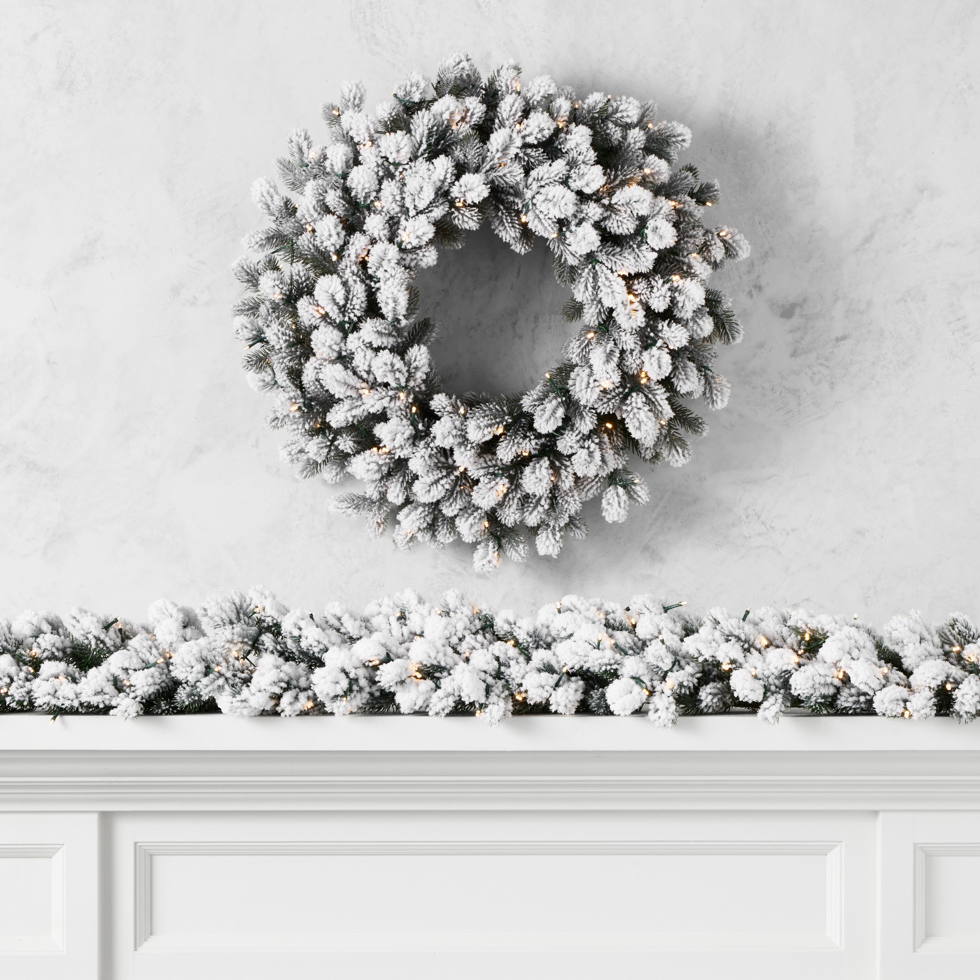 Jeff Leatham x Williams Sonoma Winter White Flocked Pre-Lit Wreath & Garland