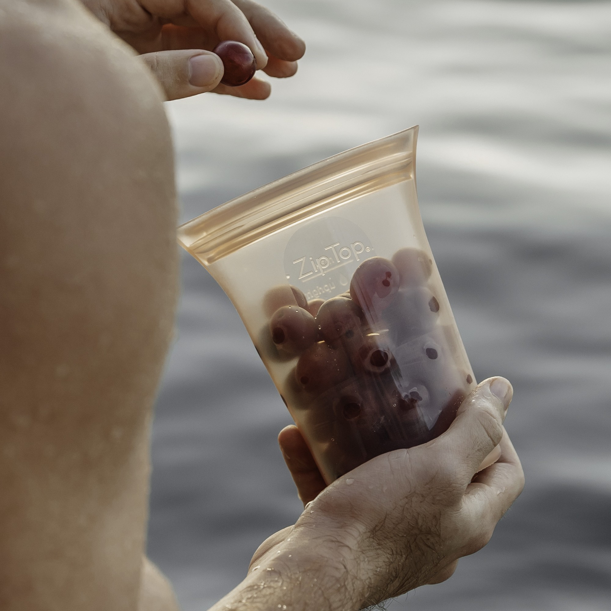 Zip Top 8-Piece Reusable Silicone Food Storage Set