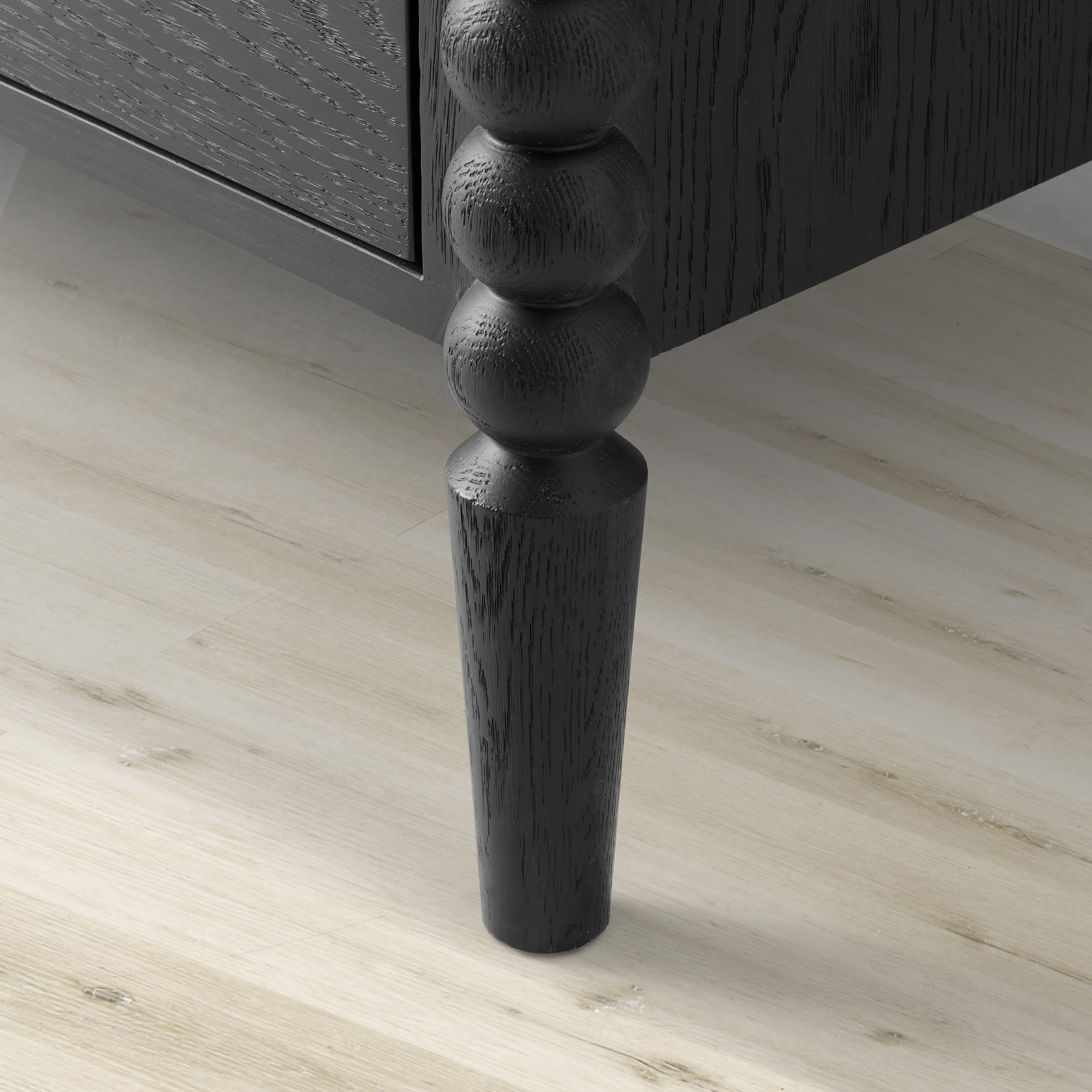 Spindle 4-Drawer Dresser (50