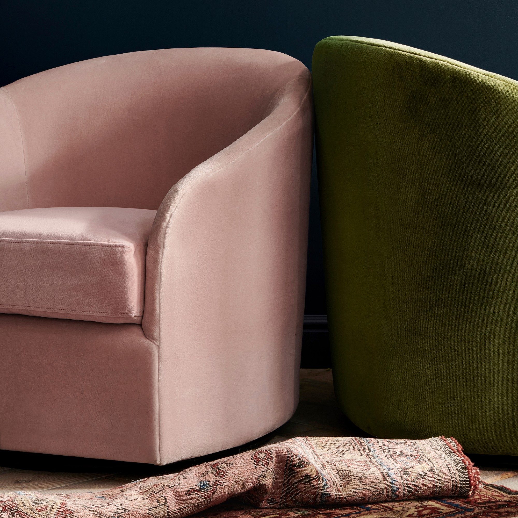 Montclair Swivel Chair