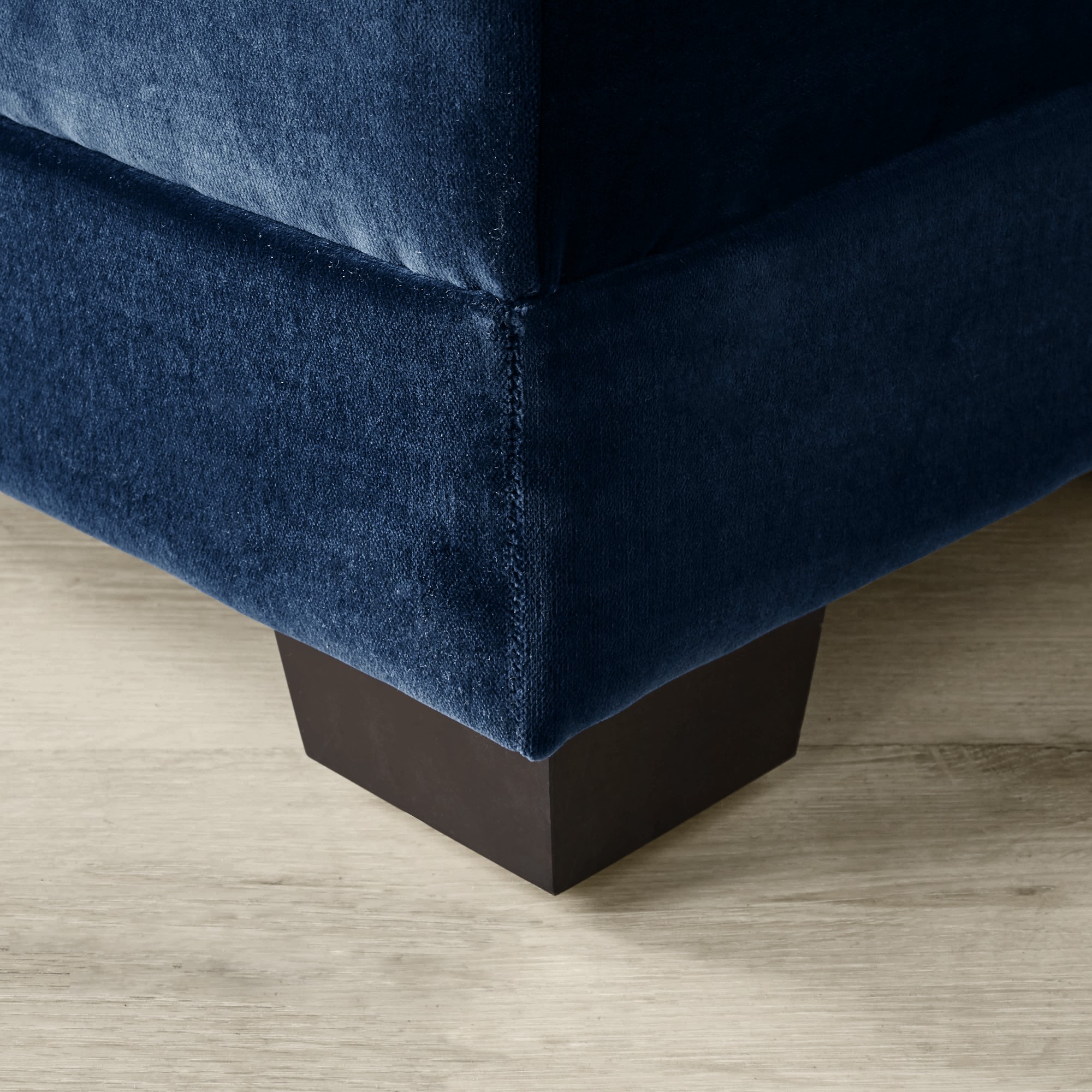 Cavallo Ottoman (27.5