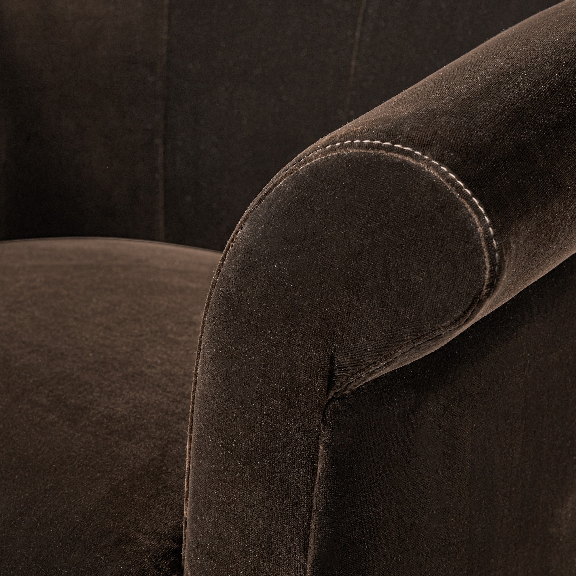 Arleta Roll Arm Swivel Chair