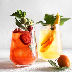 Williams Sonoma Rosada Sangria, Peach & Strawberry