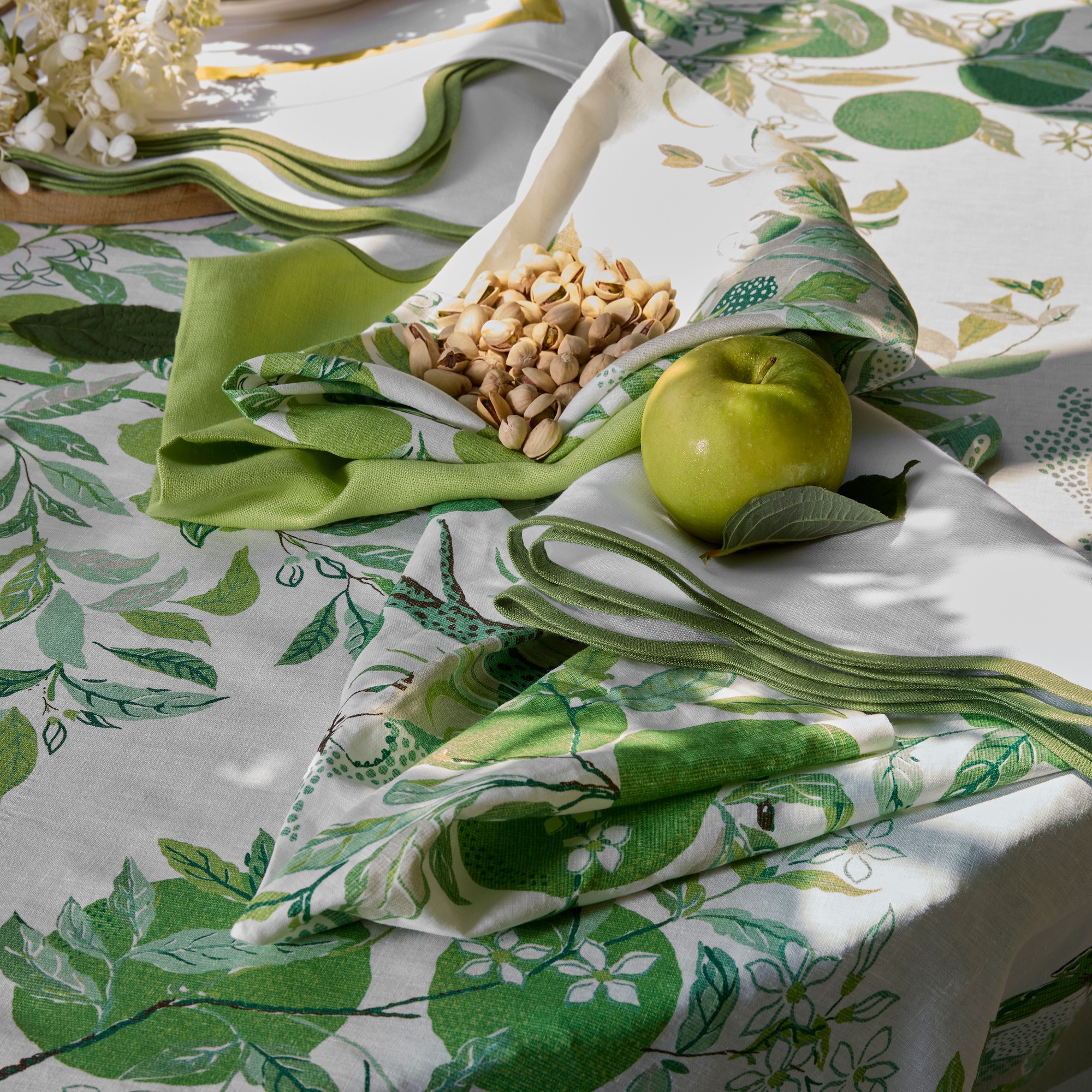Matouk Schumacher Citrus Garden Placemats, Set of 4