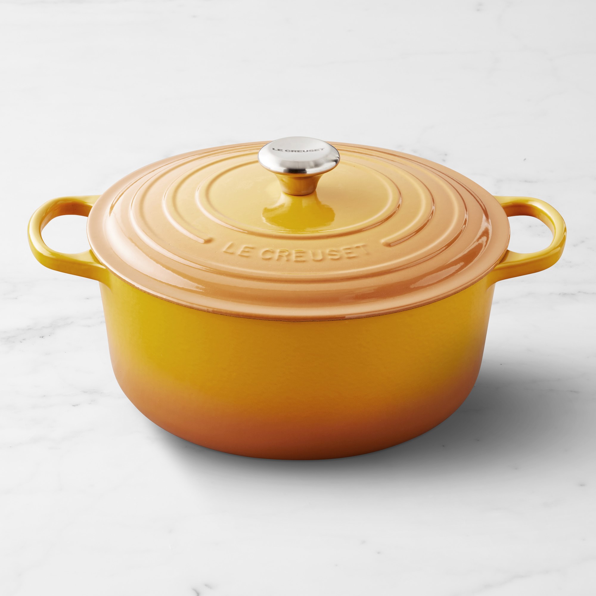 Le Creuset Signature Enameled Cast Iron Round Dutch Oven