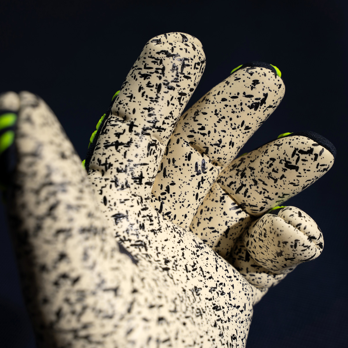 Prediction Supergrip+ Finger Surround
