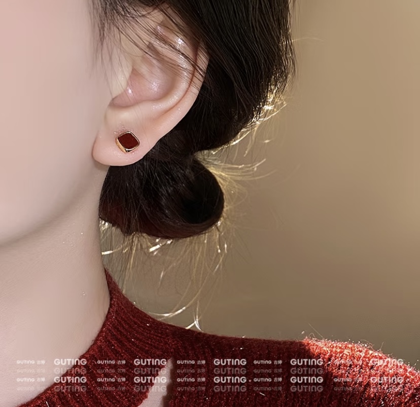19039 (6-piece set) Versatile geometric earring, fashionable stud earrings, plain ring, New Year Red Autumn and Winter earrings