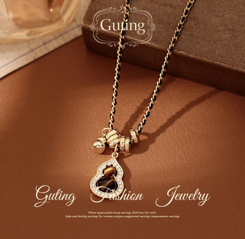 7069 Fu Lu Man Man New Chinese-style Slightly inlaid Sparkling Gourd Necklace, Women's high-end sweater chain, New Chinese-style jewelry