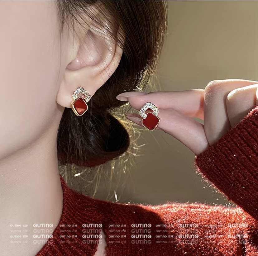 19039 (6-piece set) Versatile geometric earring, fashionable stud earrings, plain ring, New Year Red Autumn and Winter earrings
