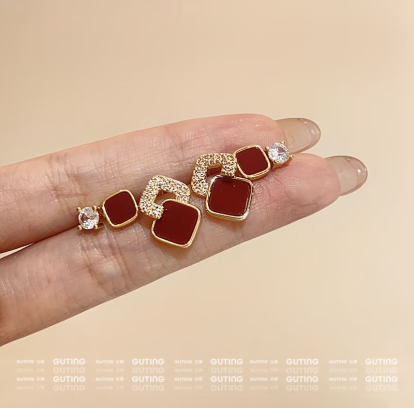 19039 (6-piece set) Versatile geometric earring, fashionable stud earrings, plain ring, New Year Red Autumn and Winter earrings