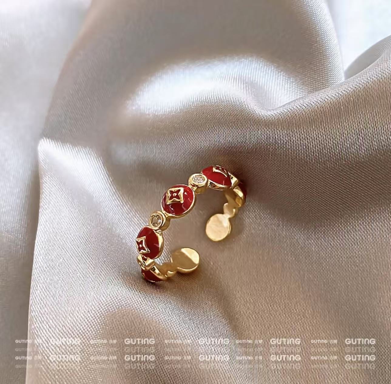 28/5000 The new Chinese-style money string ring has a beautiful meaning. It is a coin opening ring and a red handmade index finger ring for autumn and winter
