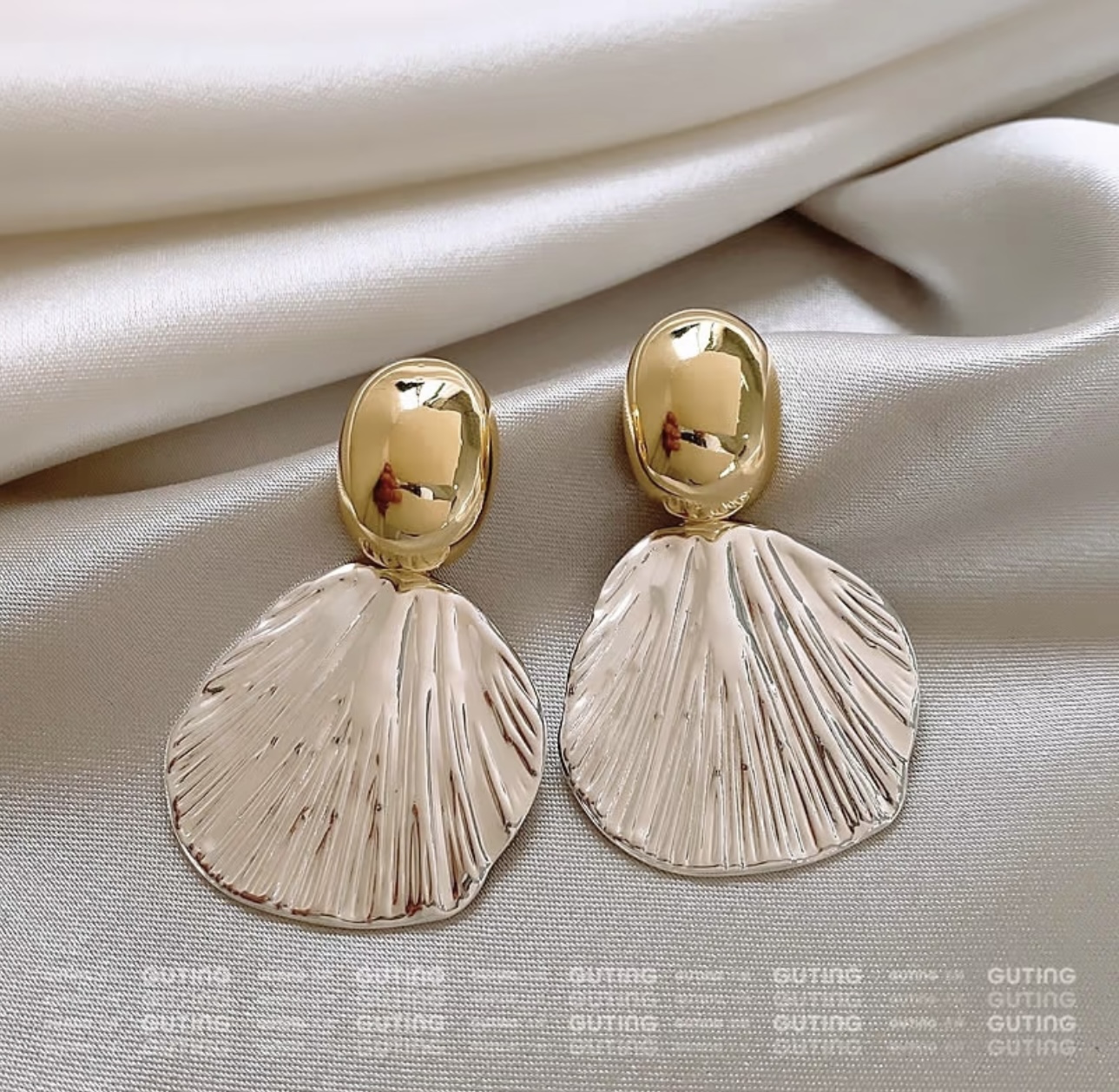 Personalized texture, niche and high-end geometric earrings, square face earrings, exaggerated and fashionable, face-slimming jewelry