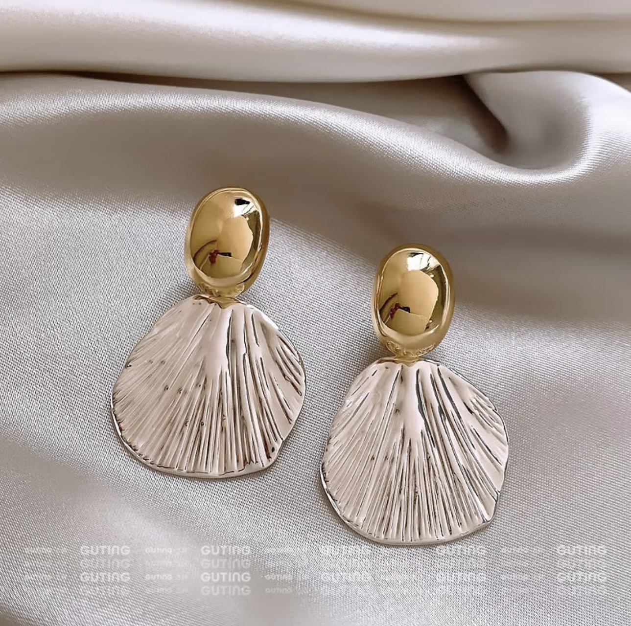 Personalized texture, niche and high-end geometric earrings, square face earrings, exaggerated and fashionable, face-slimming jewelry