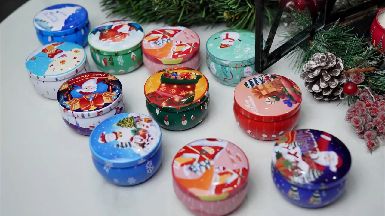 Christmas-themed patterns, 24 scented candles set, romantic and cozy, creating a warm and comfortable Christmas atmosphere. Long-lasting scented soy candles suitable for Christmas, as holiday gifts, candle gift sets for ladies.