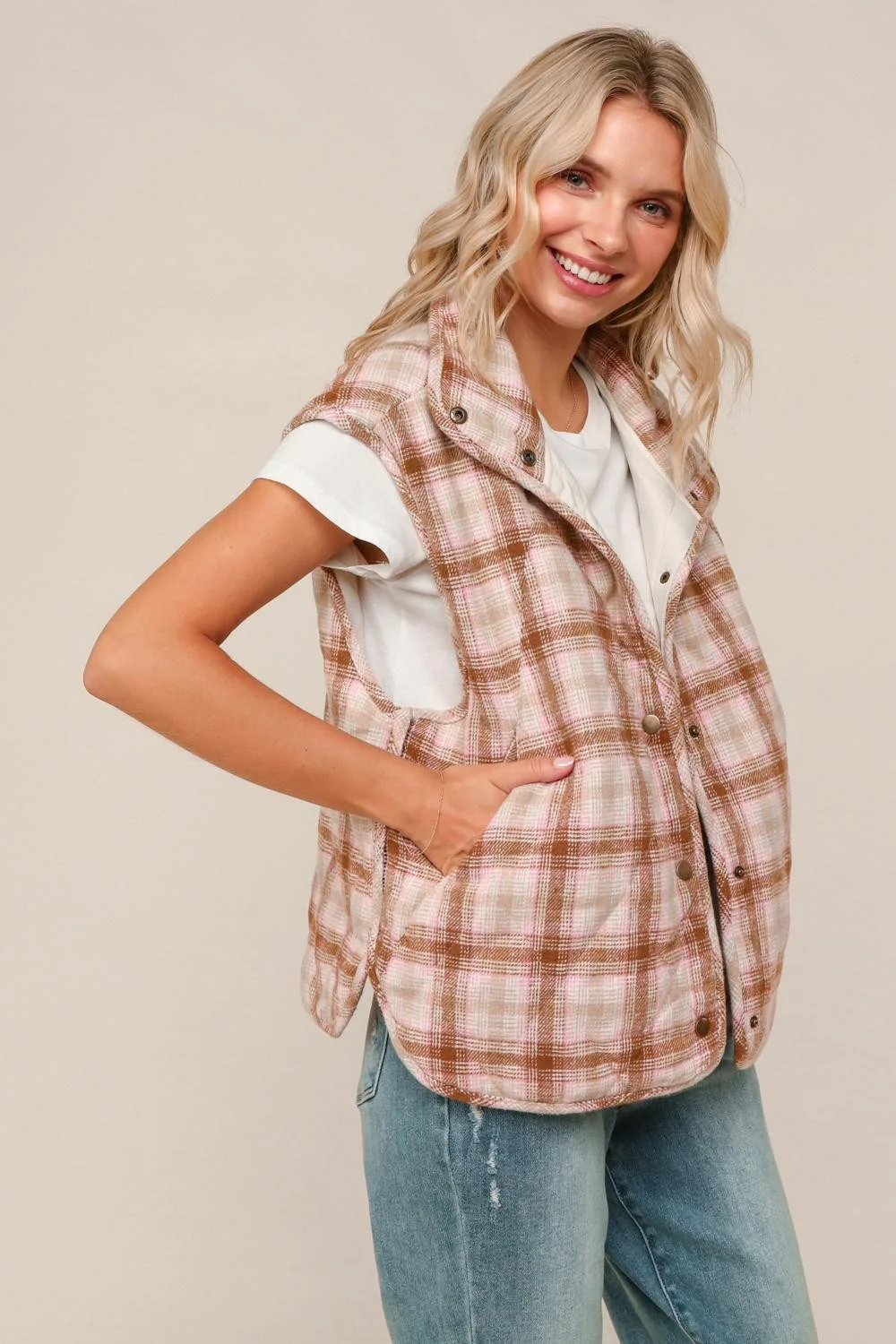 PLUS SNAP BUTTON DOWN PLAID QUILTED VEST JACKET