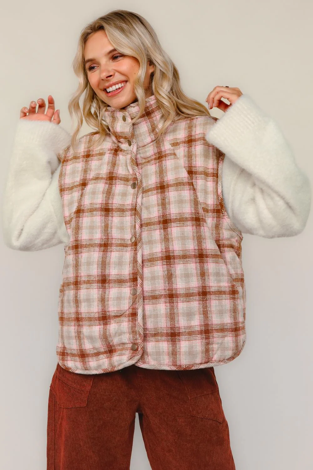 PLUS SNAP BUTTON DOWN PLAID QUILTED VEST JACKET