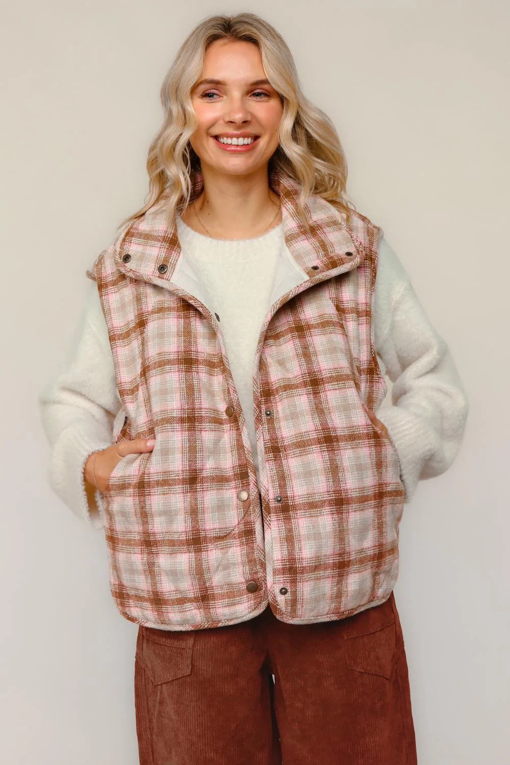 PLUS SNAP BUTTON DOWN PLAID QUILTED VEST JACKET