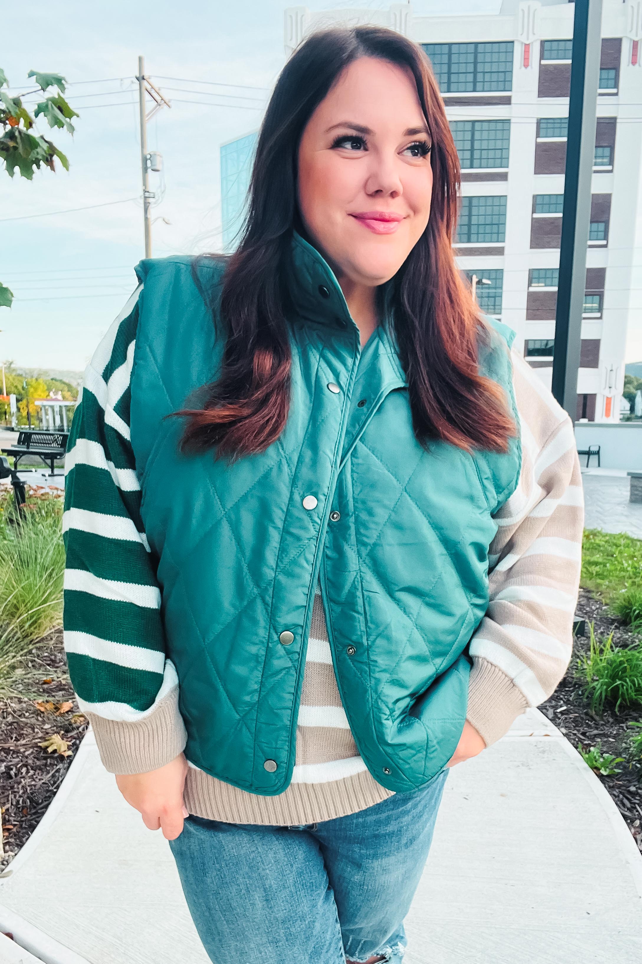 Weekend Ready Hunter Green Snap Button Quilted Puffer Vest (Open Pack)