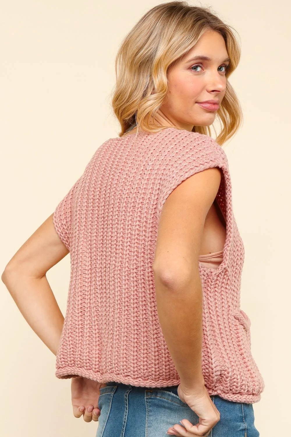 GOLD BUTTON DOWN CHUNKY SWEATER VEST W/POCKET