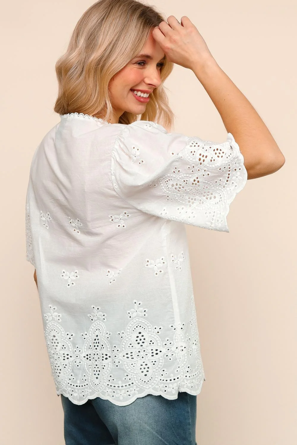 PLUS RIBBON BOW SCALLOP HEM SHORT EYELET LACE VEST