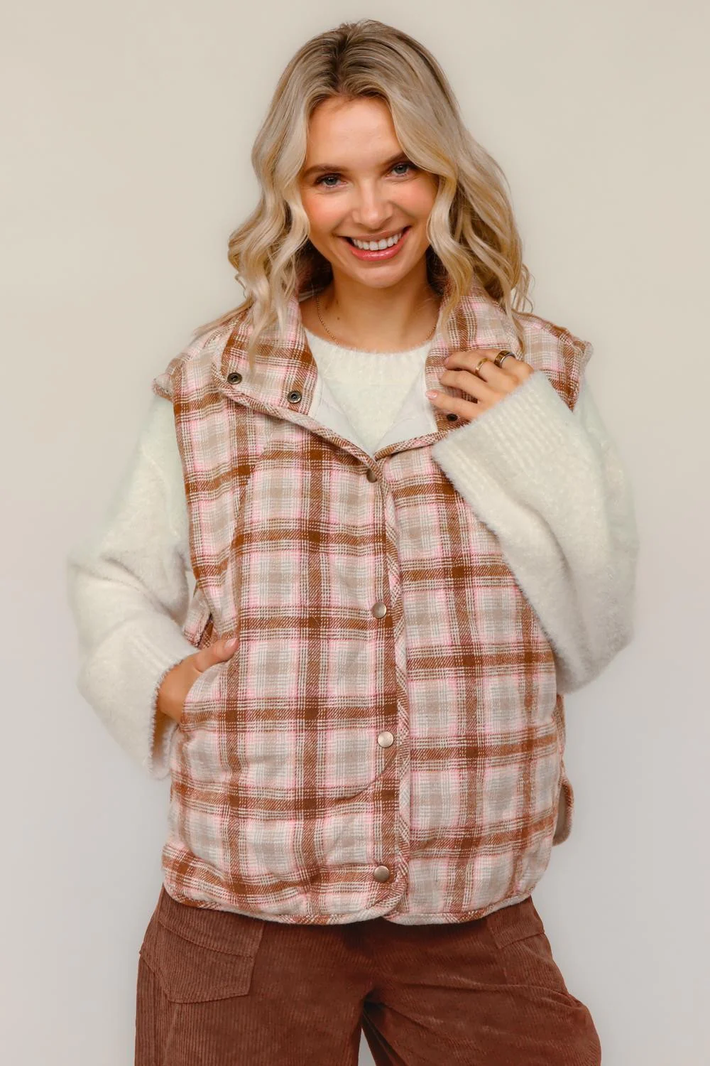 PLUS SNAP BUTTON DOWN PLAID QUILTED VEST JACKET