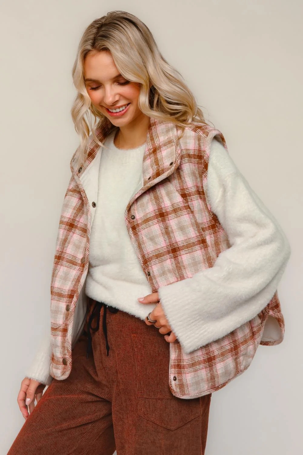 PLUS SNAP BUTTON DOWN PLAID QUILTED VEST JACKET