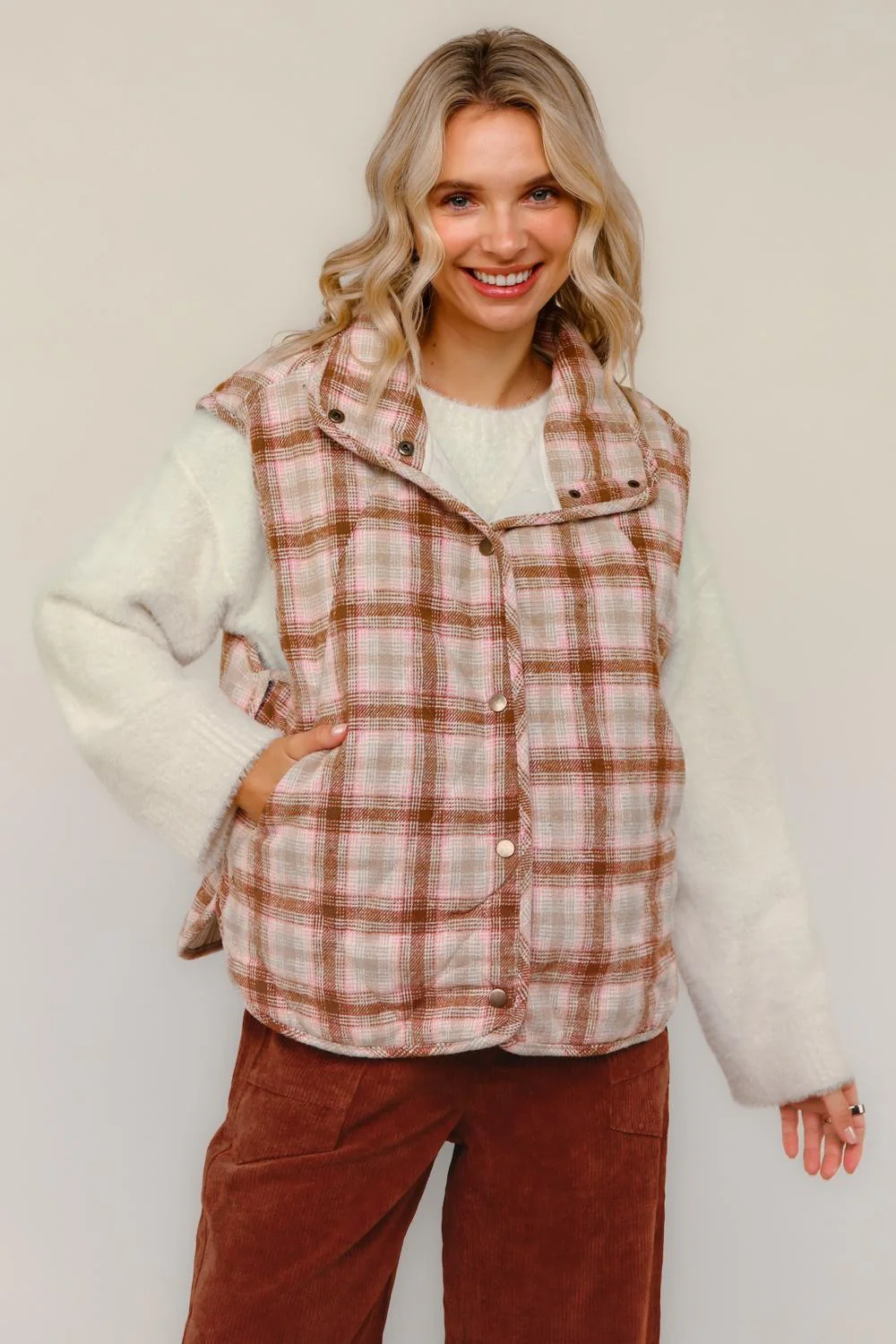 PLUS SNAP BUTTON DOWN PLAID QUILTED VEST JACKET