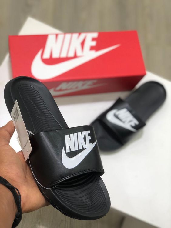 Fashion Slippers - Unisex